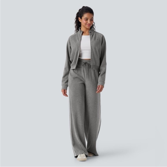 Halara Ribbed High Waisted Tummy Control Drawstring Wide Leg Gray Sweatpants - Picture 4 of 9